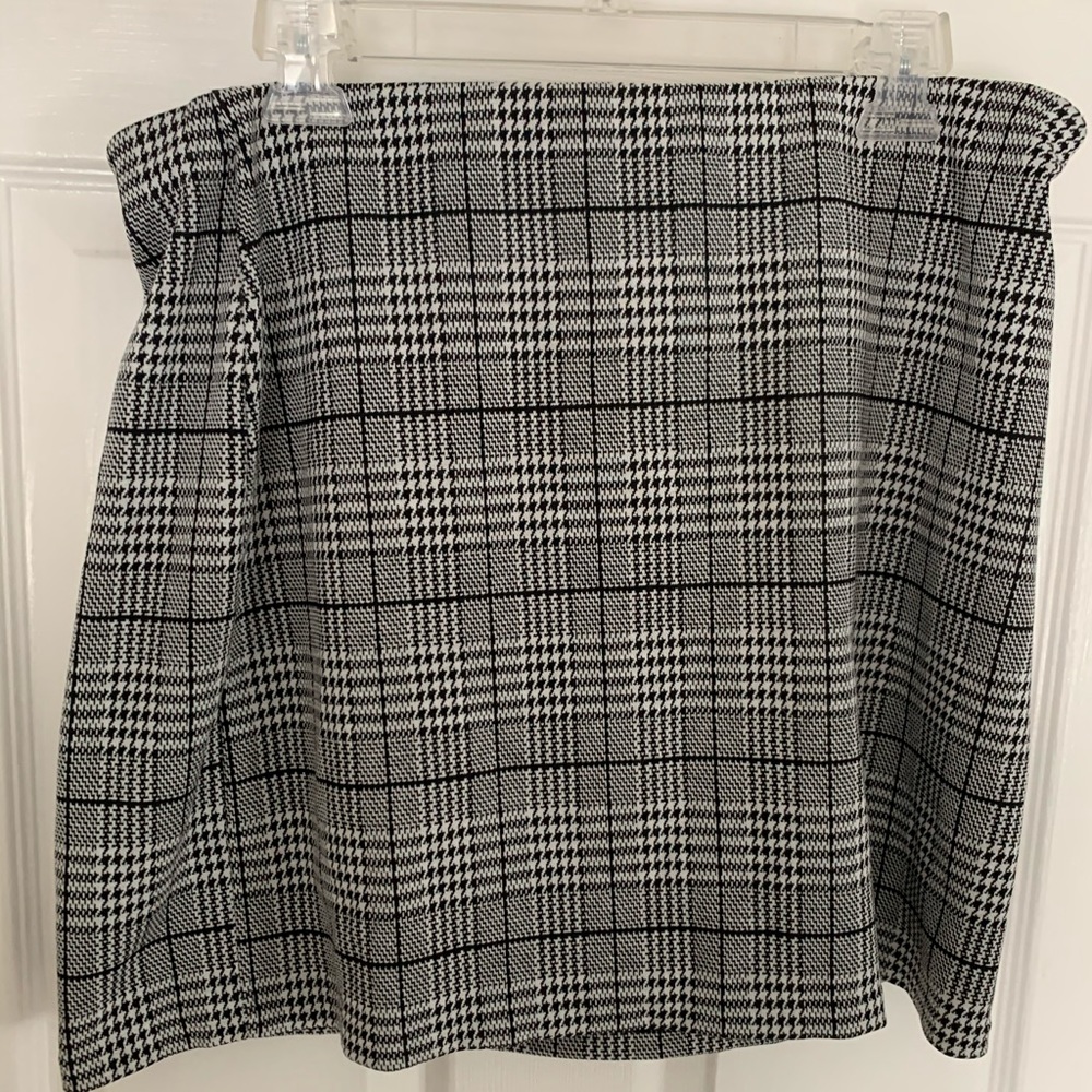 H&M Plaid Mini Skirt